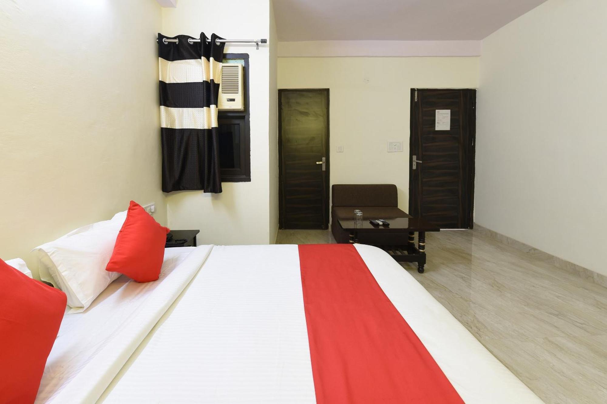 Hotel O Club Residency Neu-Delhi Exterior foto